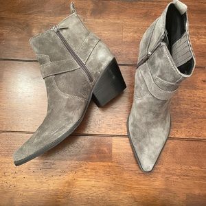 Marc Fisher size 10 grey booties new